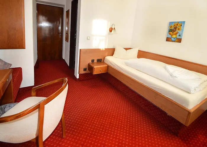 Hotel Zur Post 3*